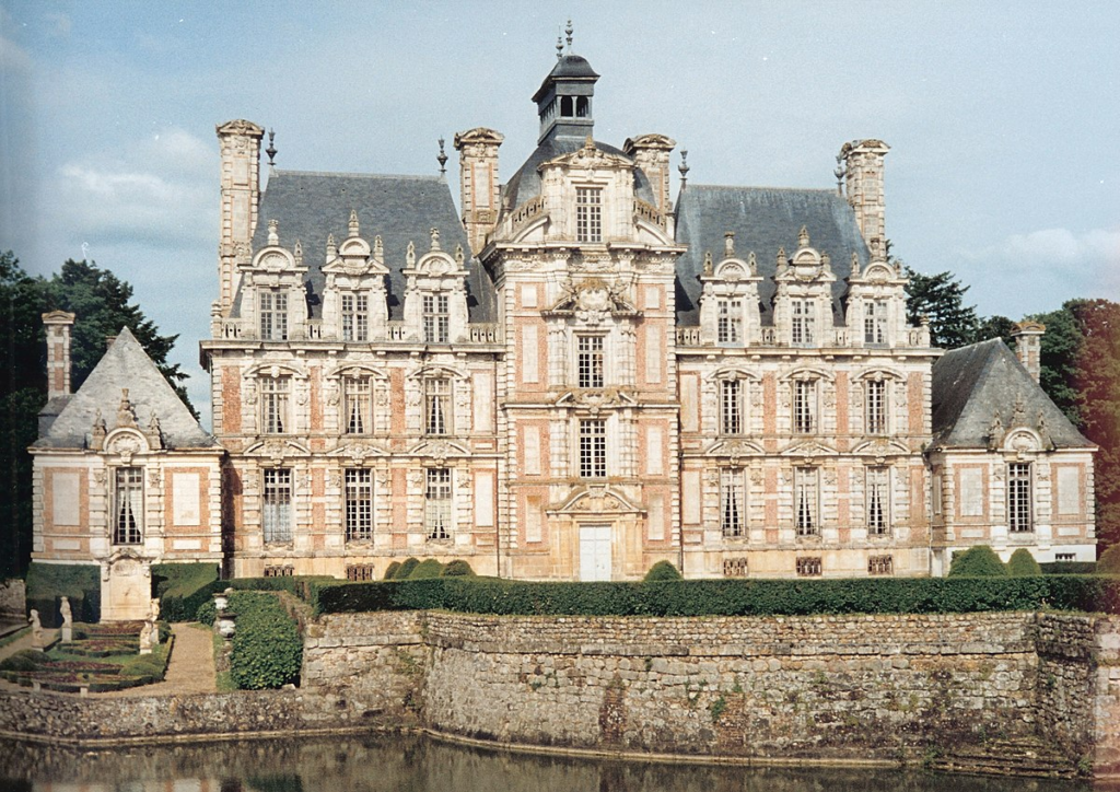 Château de Beaumesnil bénéficiaire de la Loi Aillagon et du mécénat culturel