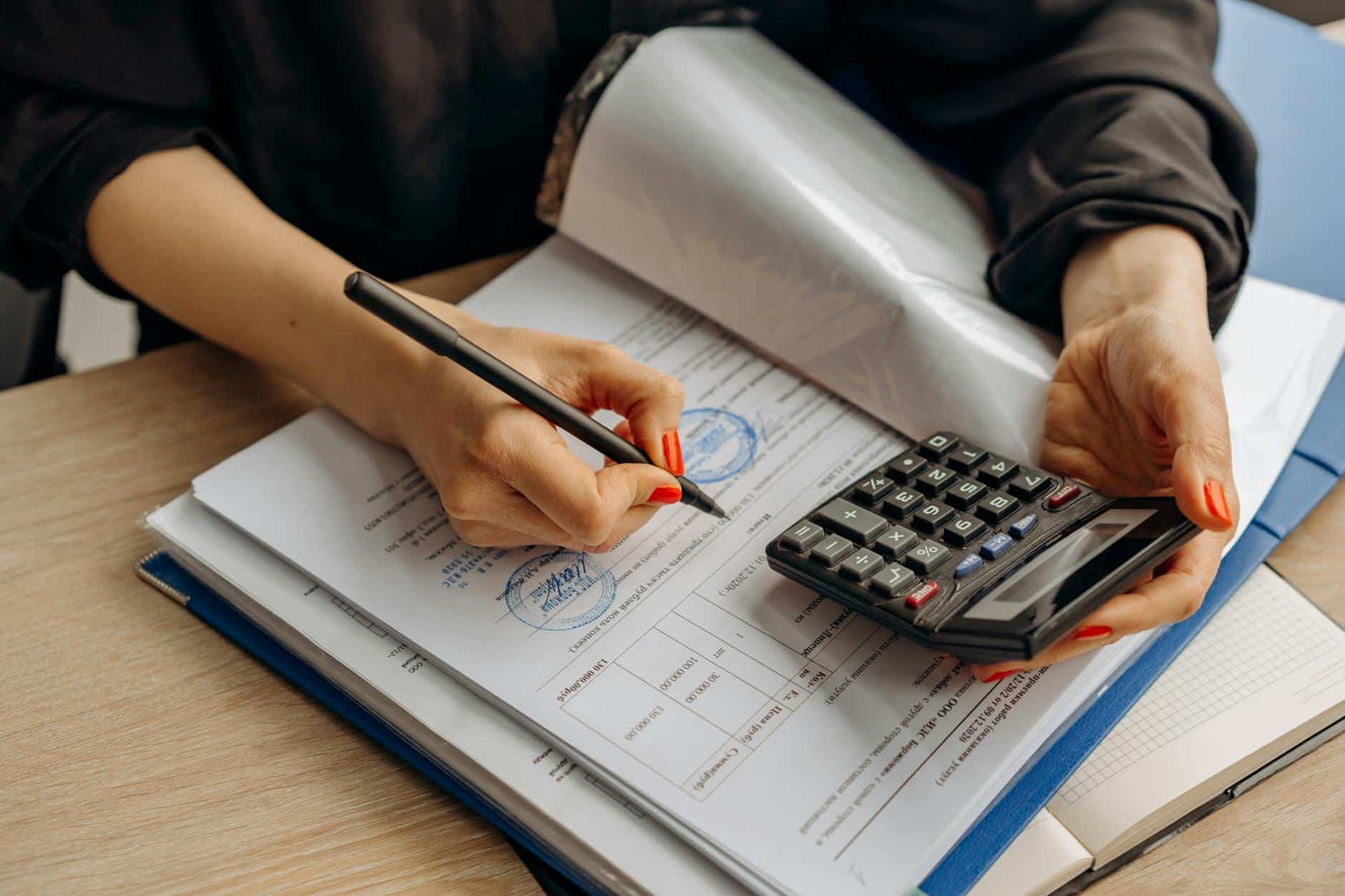 Documents de succession contrat de capitalisation sur bureau notarial