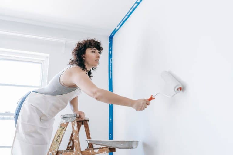 Travaux de peinture déductibles impôts résidence principale en cours