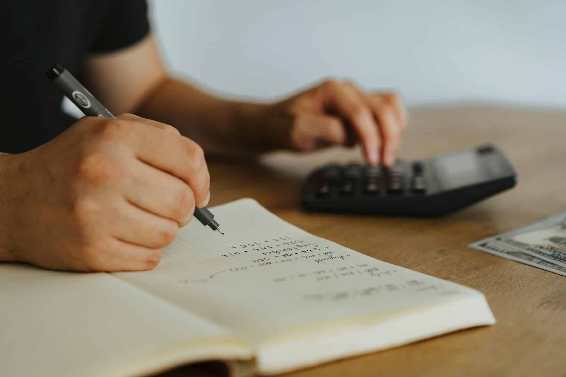 Calcul pénalités retard déclaration succession en euros