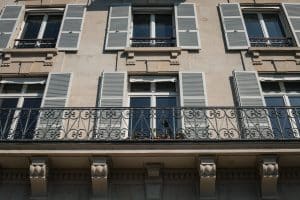 Immeuble ancien rénové éligible Pinel ancien en France, réhabilitation façade