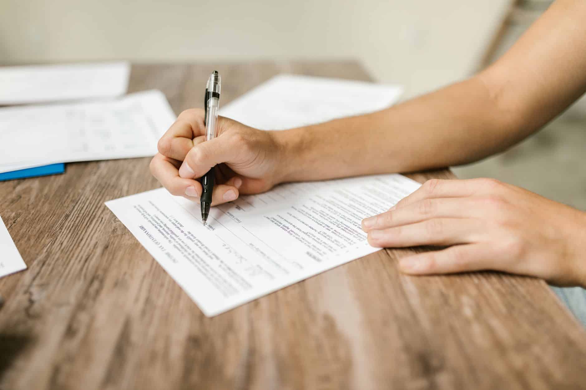 Signature de la déclaration sur l'honneur pour succession sans notaire