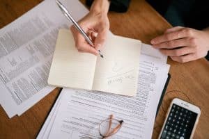 Contribuable calculant son revenu fiscal de référence sur avis d'imposition