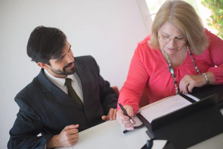 Signature donation en démembrement chez le notaire à Paris