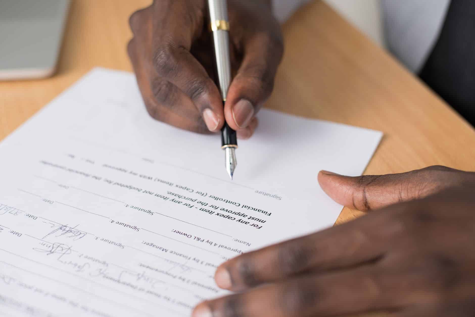 Signature acte notarié donation nue-propriété