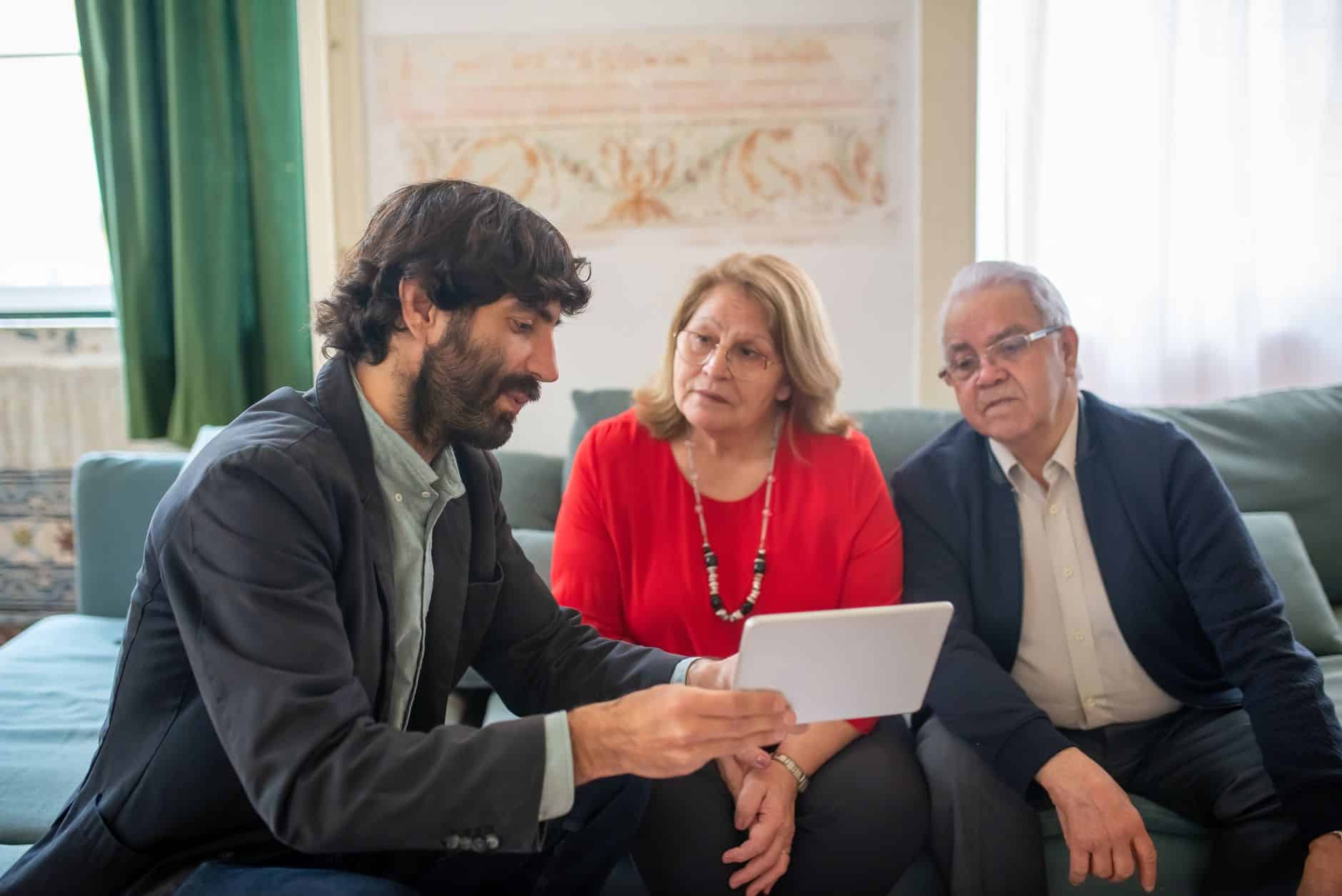 Comparaison assurance emprunteur senior sur tablette