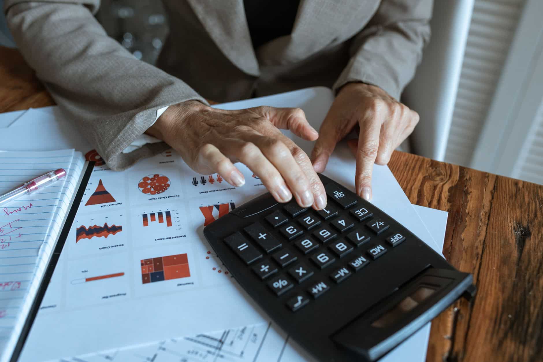 Calcul rapport succession donation héritiers réservataires notaire