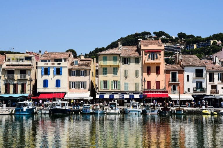 Investir en Corse vue port de Bastia coucher de soleil
