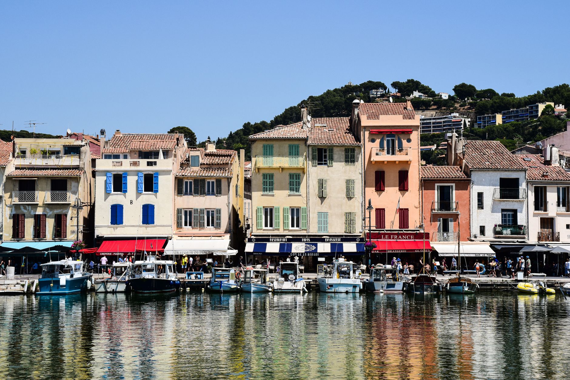 Investir en Corse vue port de Bastia coucher de soleil