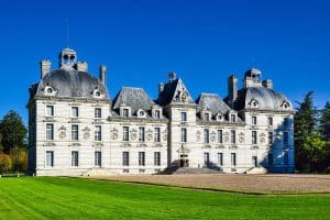 Domaine viticole à vendre en France avec manoir en pierre