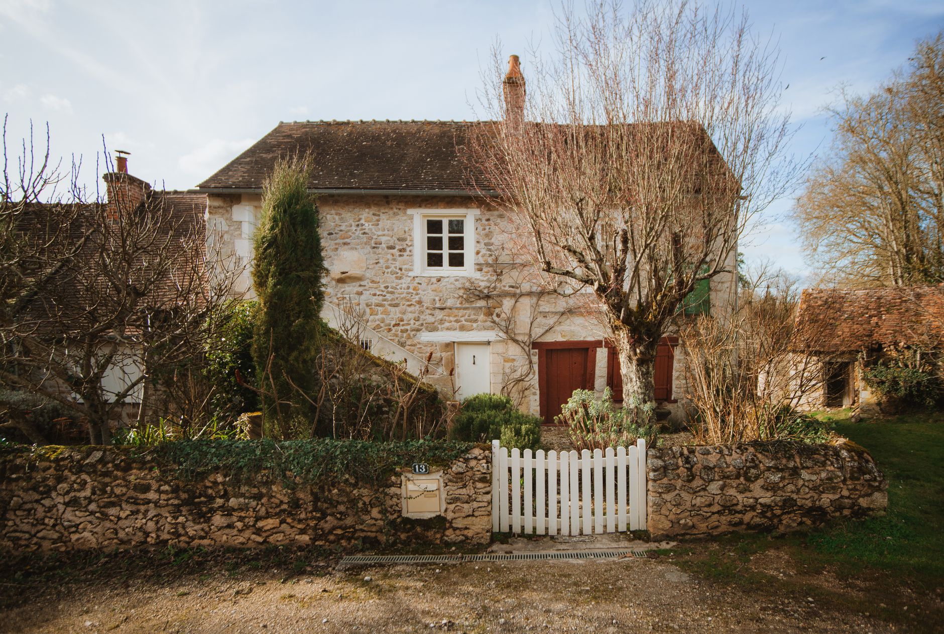 Signature acte de vente ferme agricole chez notaire rural