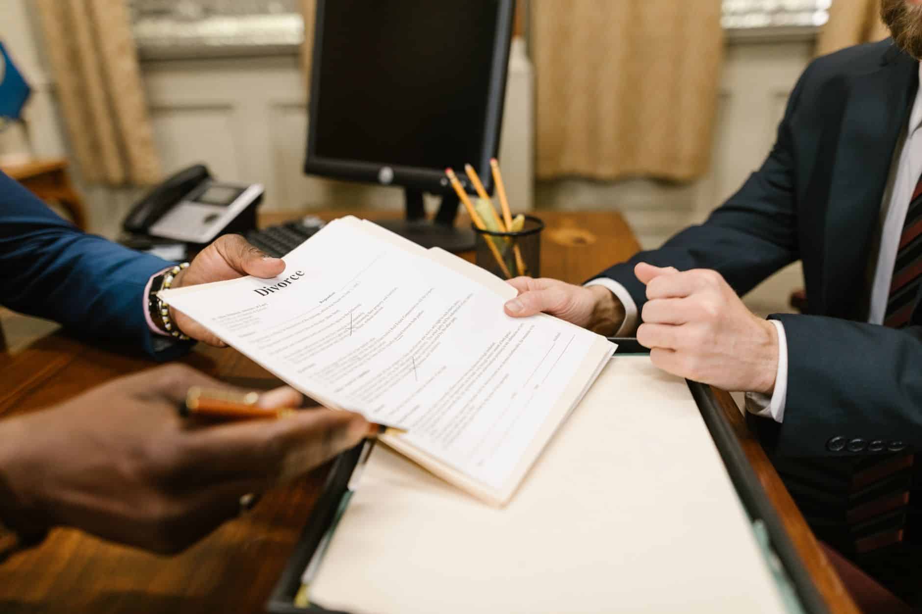 Documents acte authentique viager notaire bouquet rente viagère